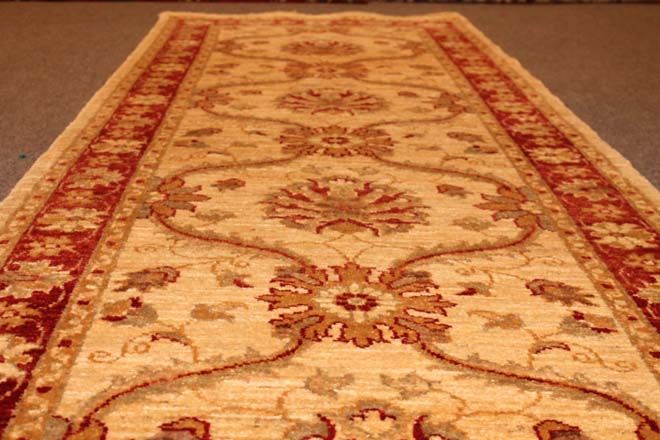 Sultan Abad runner