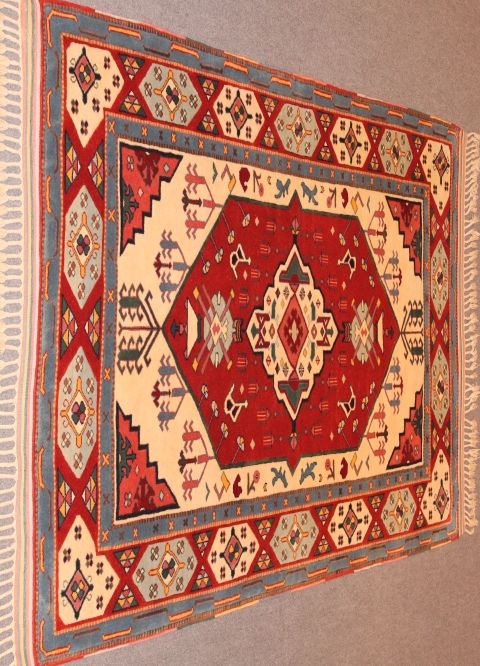 Melas rug