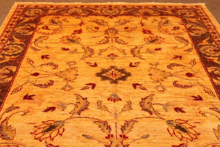 New Mahal rug