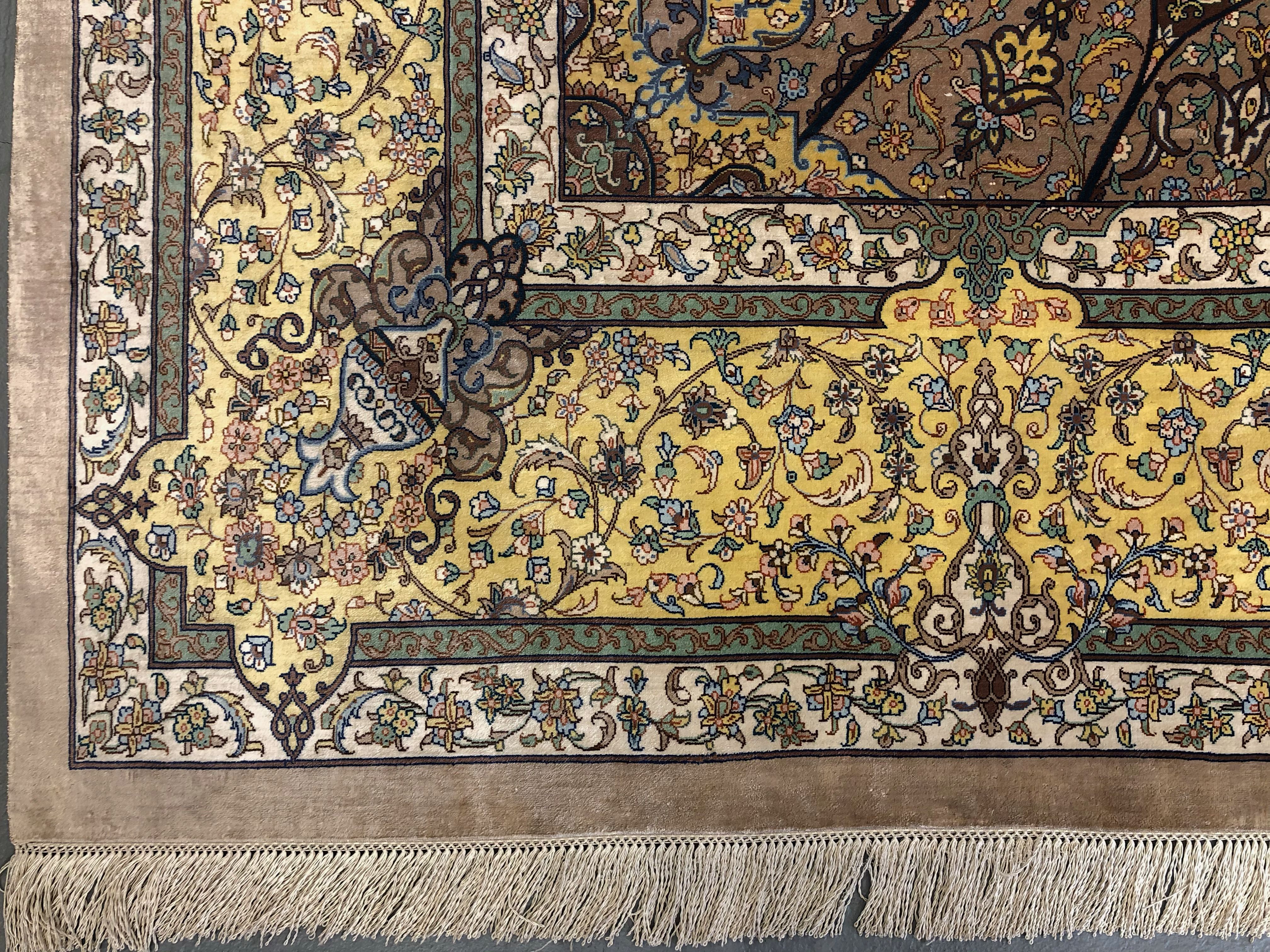 Qum rug