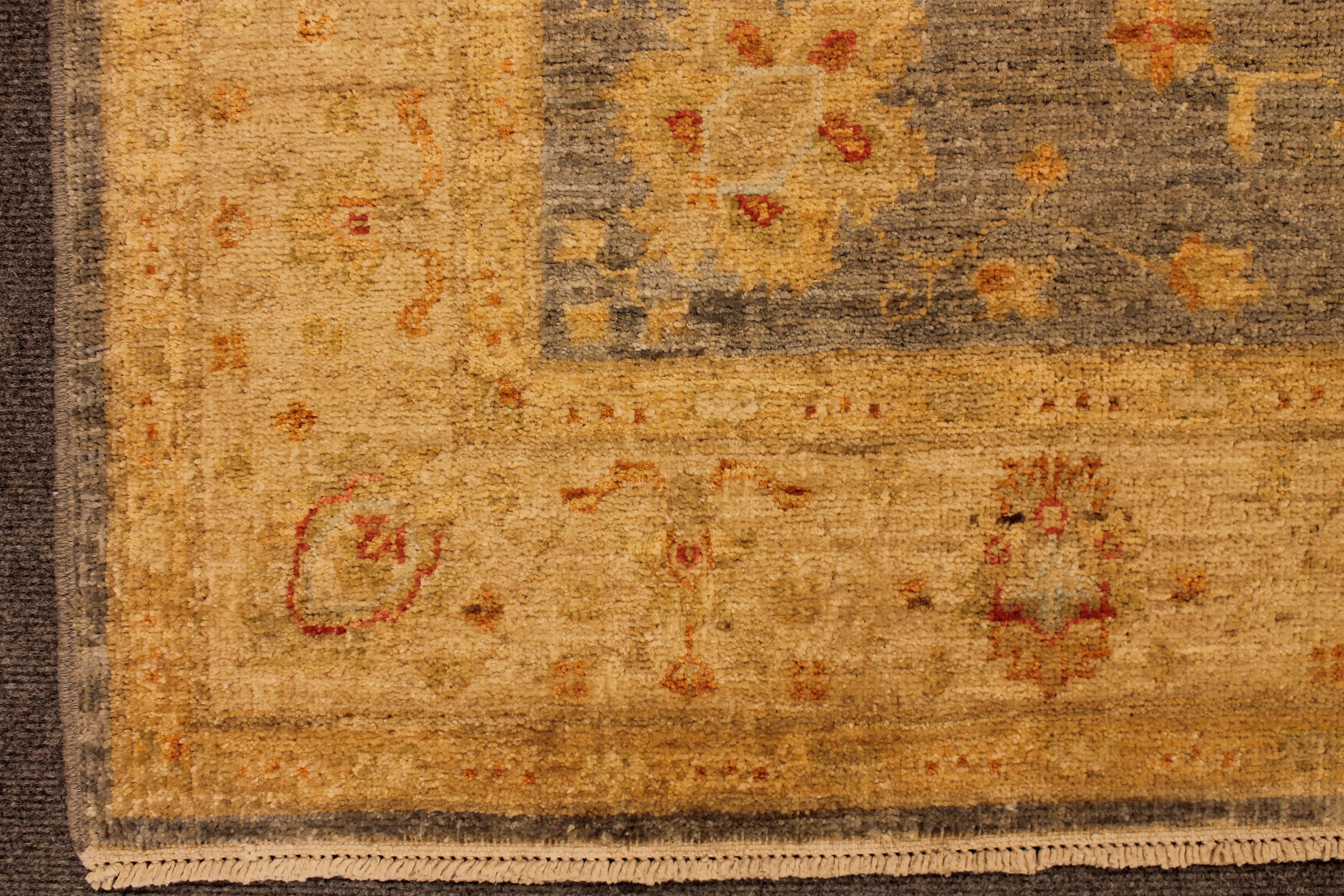 Fairuzi rug