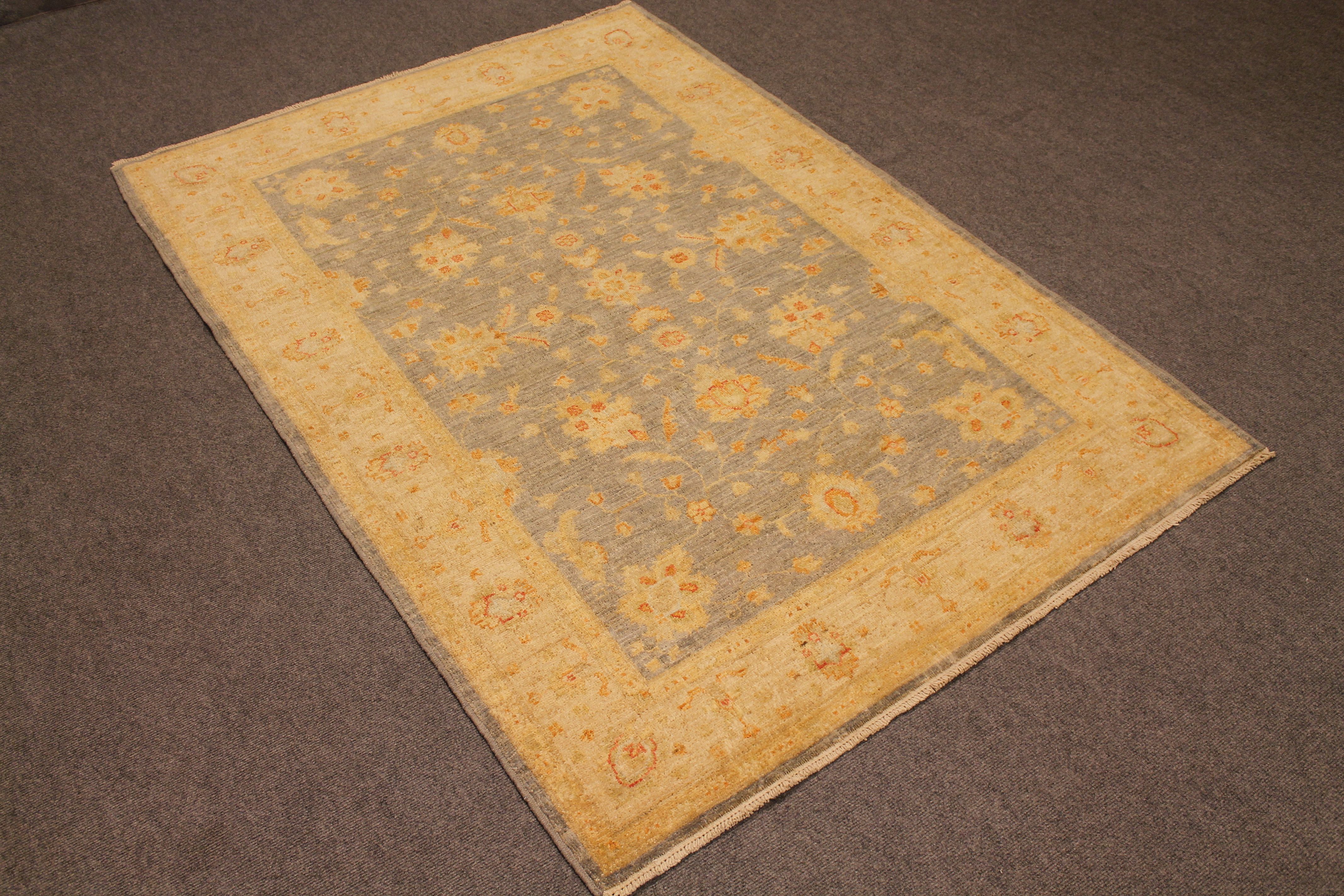 Fairuzi rug