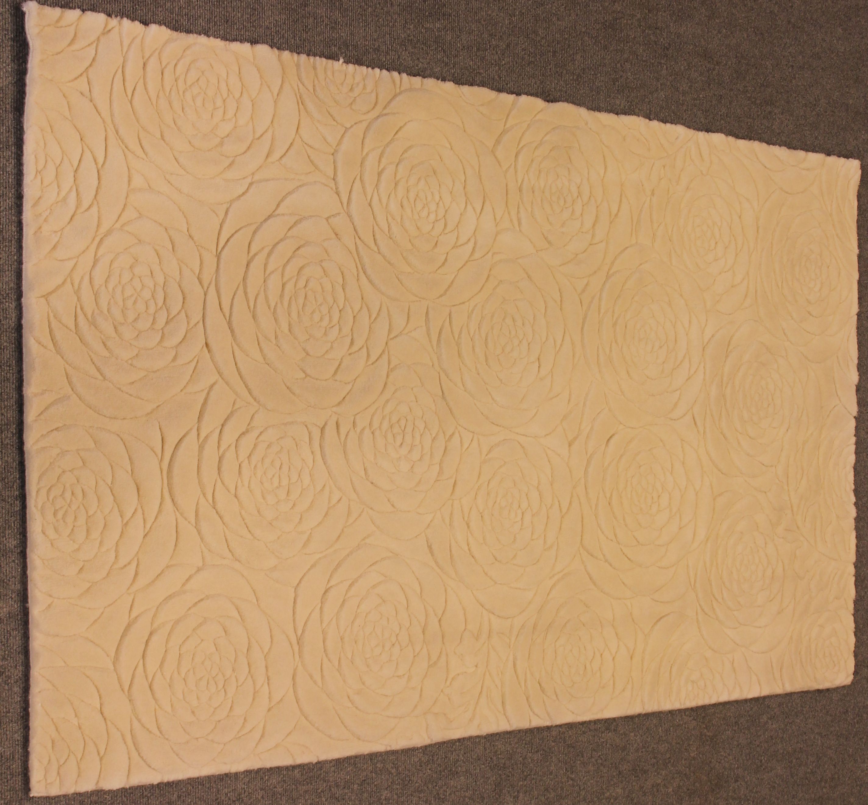 Ivory Rose rug
