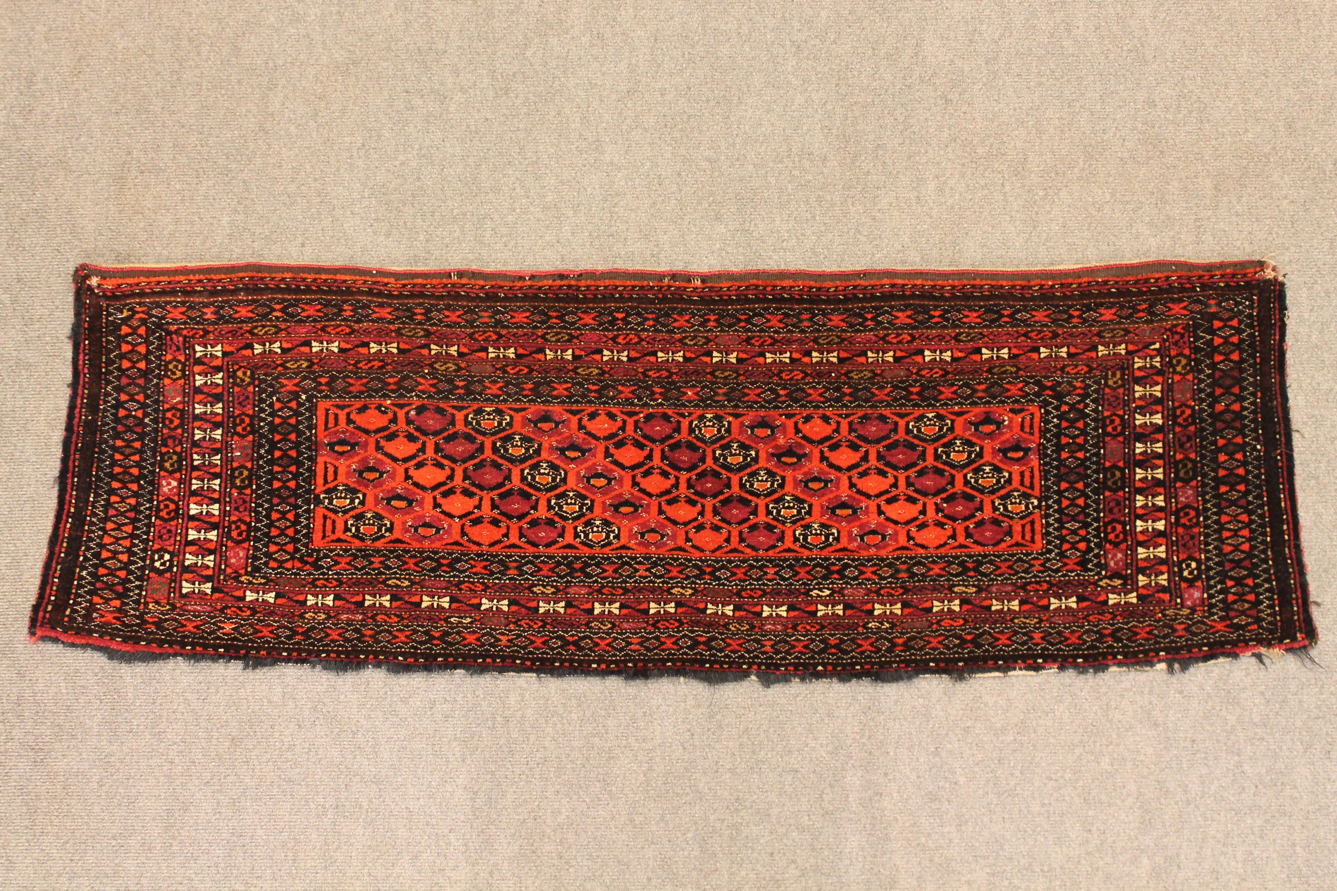 Antique Sariq Torba