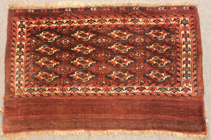 Antique Yamut juval