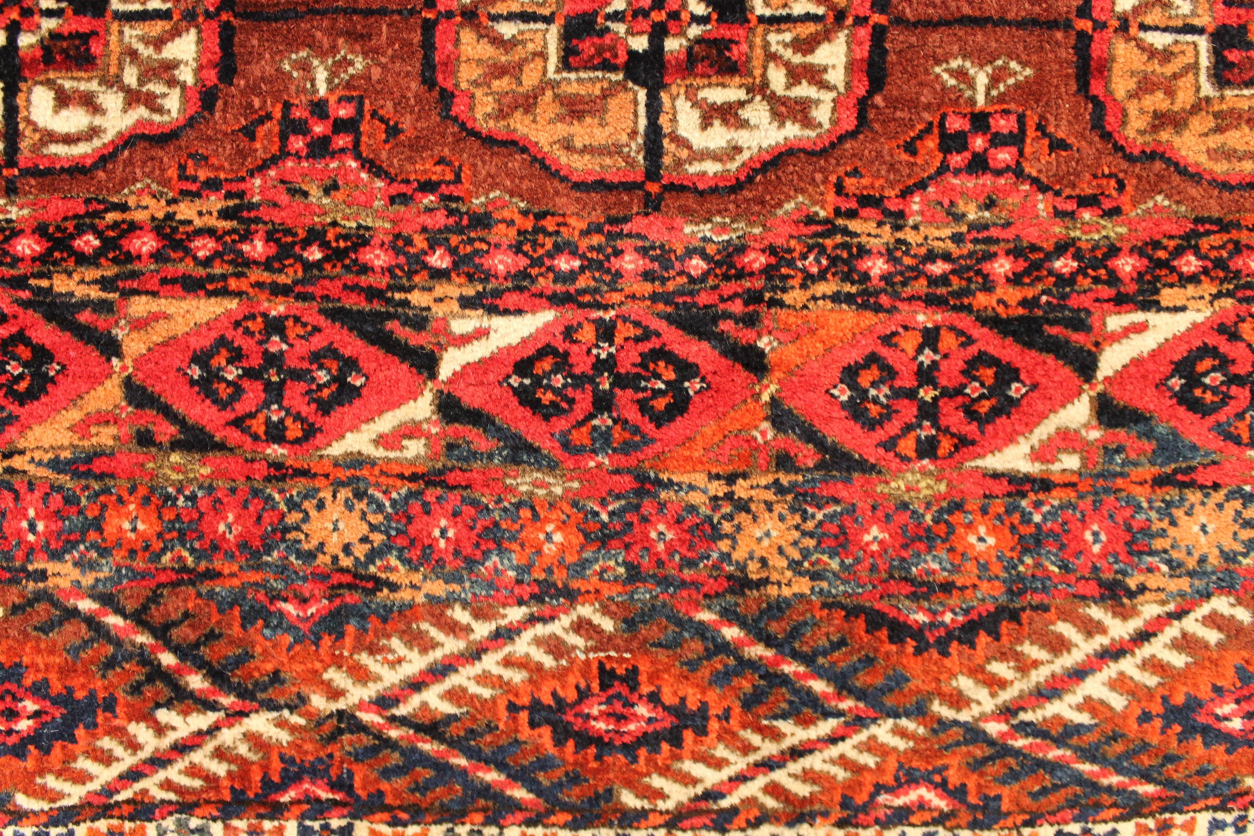 Antique Tekke rug