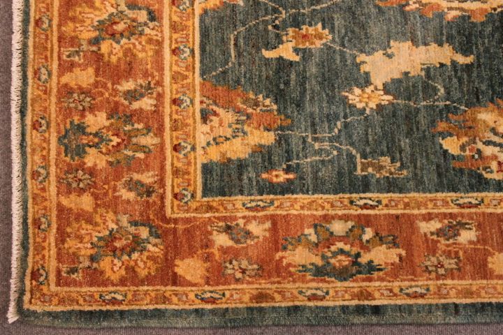 Fayrozi rug