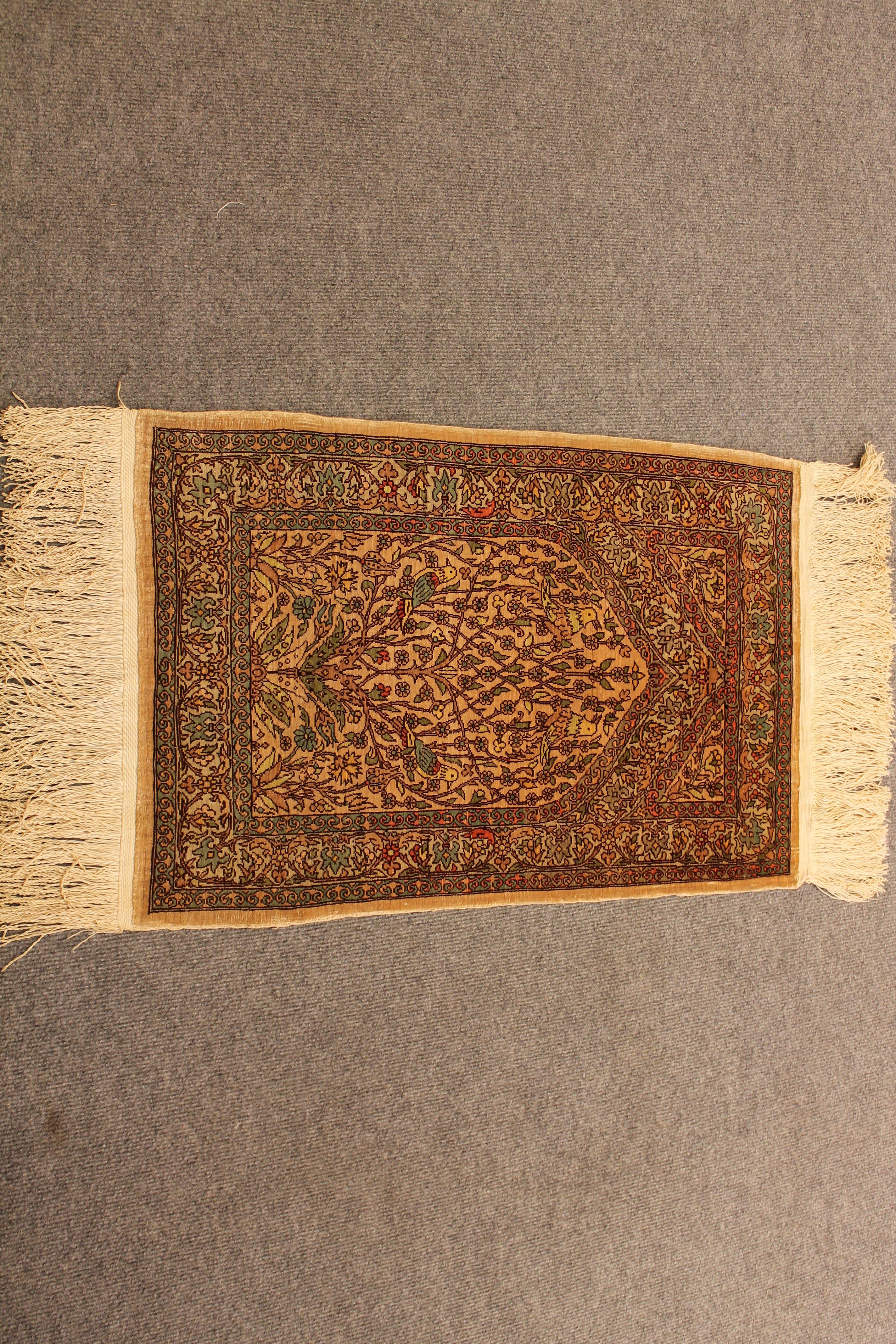 Silk Hereke