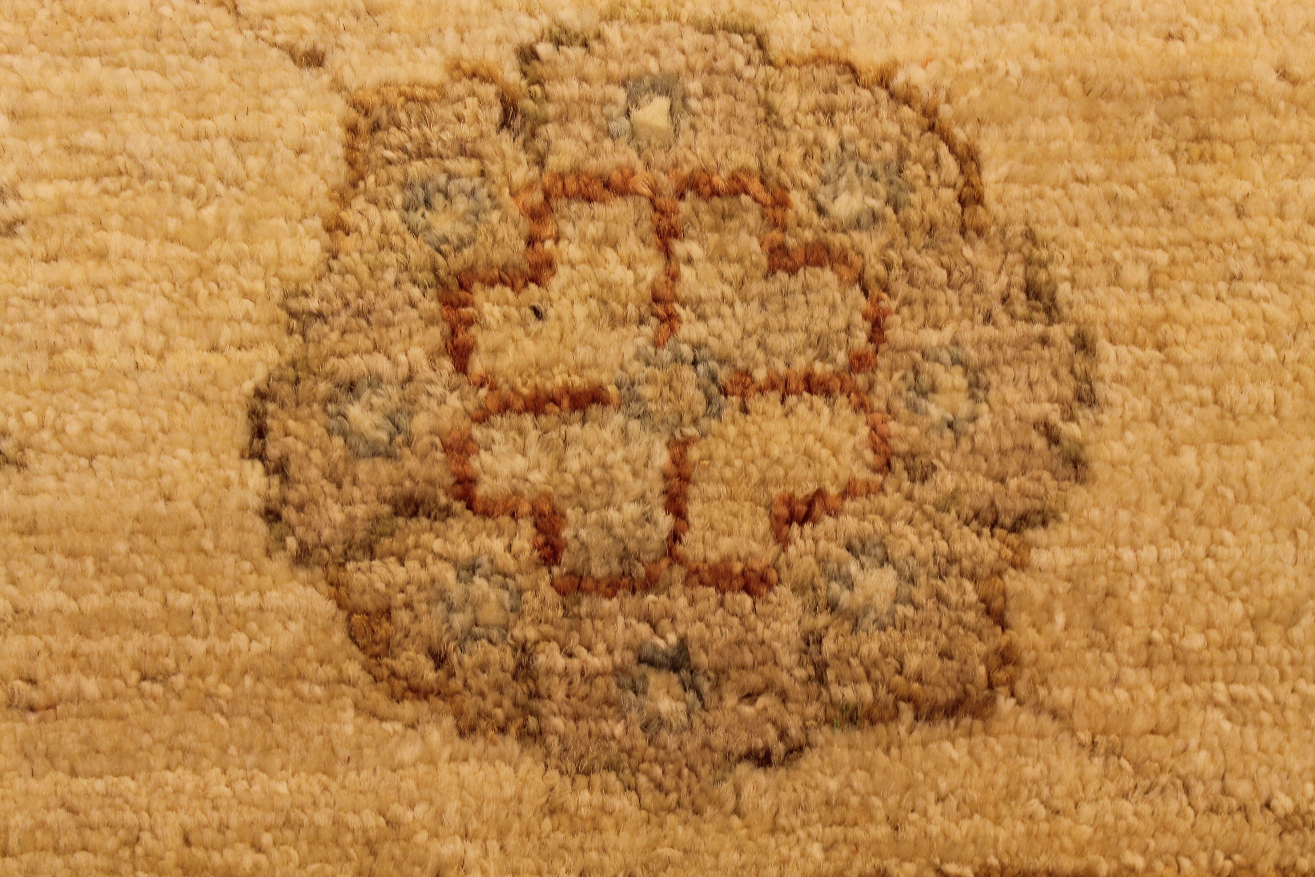 Floral wool rug