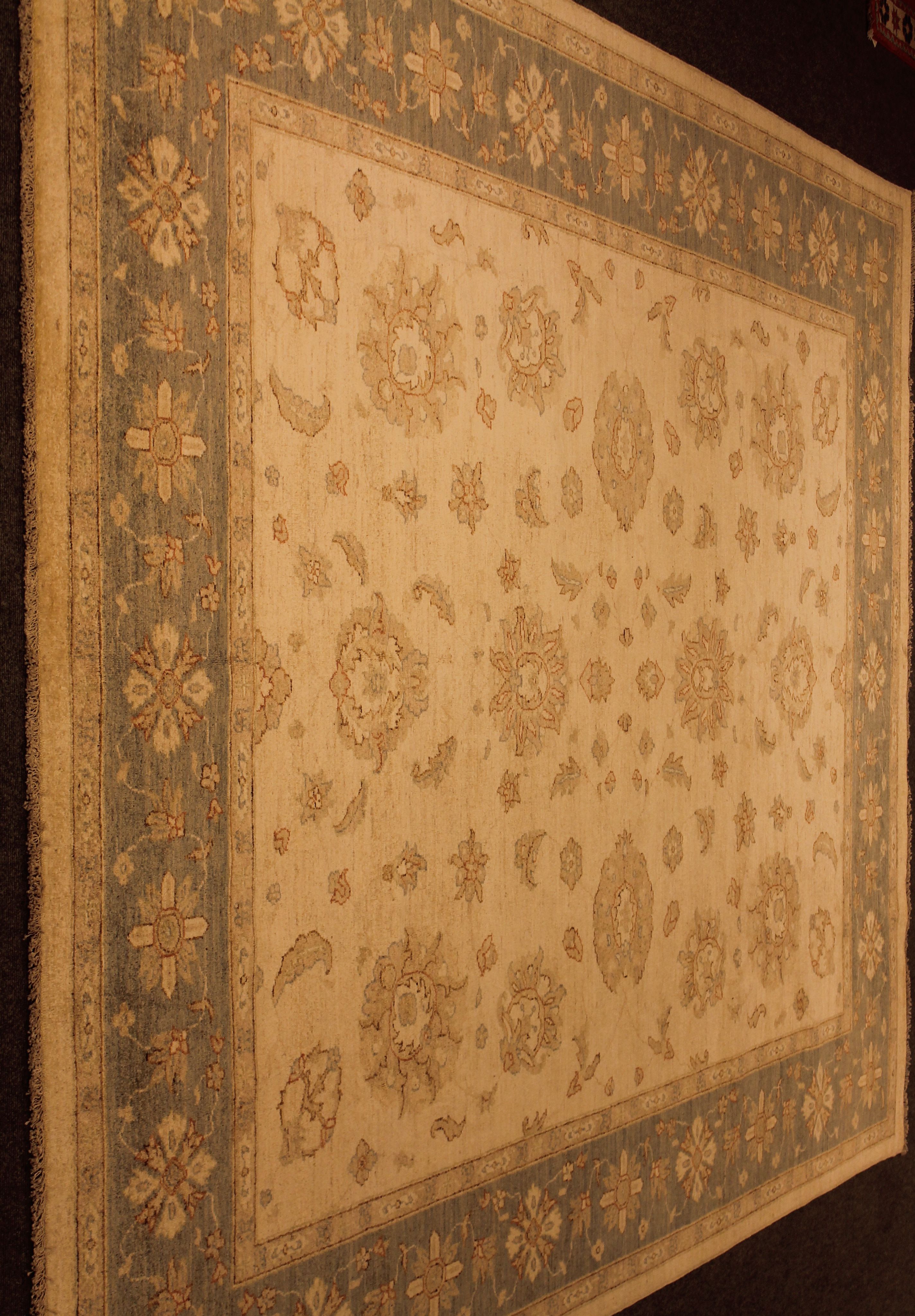Floral ivory